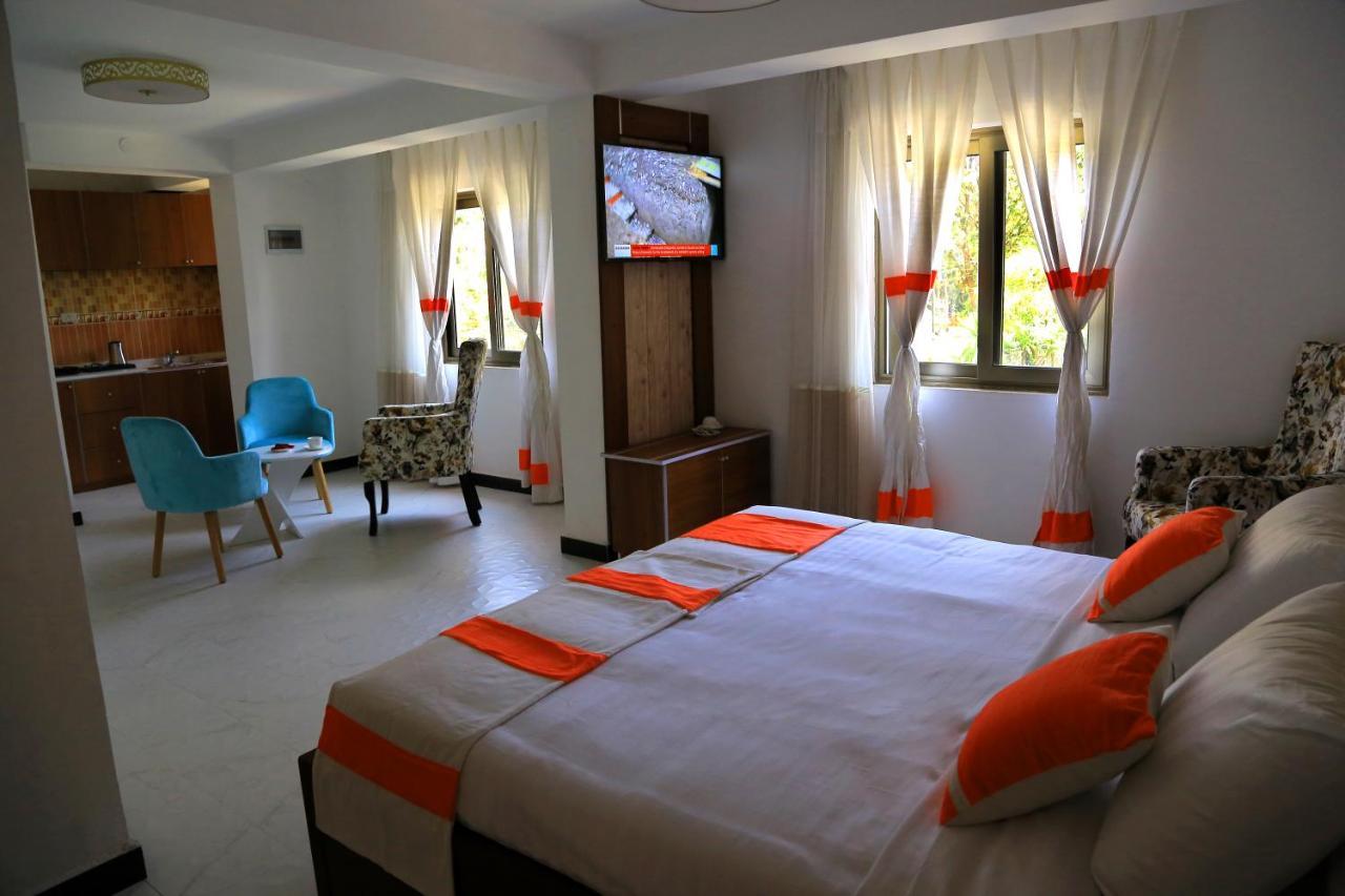 Abat Guest House Аддис-Абеба Экстерьер фото