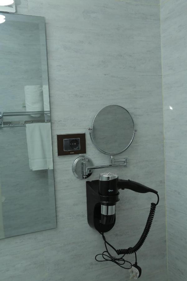 Abat Guest House Аддис-Абеба Экстерьер фото